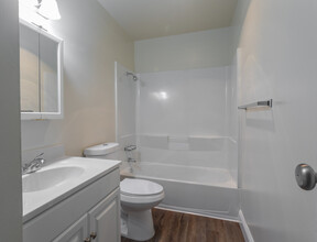 Coronado in Fremont, CA - Foto de edificio - Interior Photo