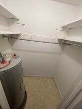 340 6th Ave, Unit 8 in Huntington, WV - Building Photo - Building Photo