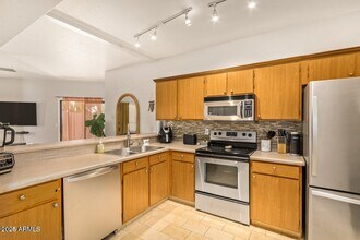 280 S Elizabeth Way in Chandler, AZ - Building Photo - Building Photo