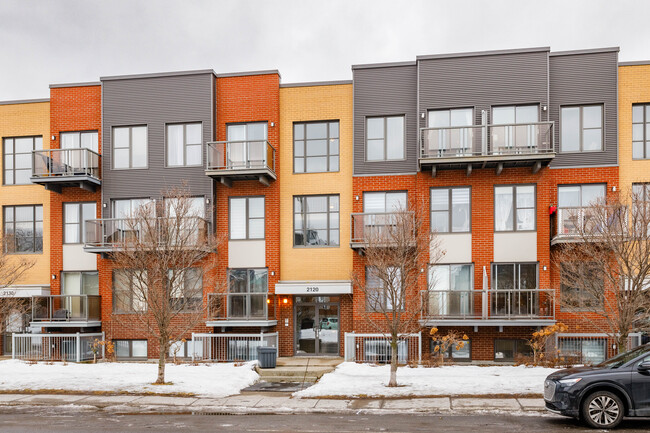 2120 Victoria St in Lachine, QC - Building Photo - Building Photo