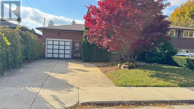 122 Rifle Range Rd in Hamilton, ON - Building Photo - Building Photo