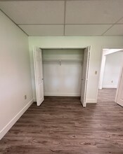 1120 Montana St, Unit Apt 02 in Gooding, ID - Foto de edificio - Building Photo