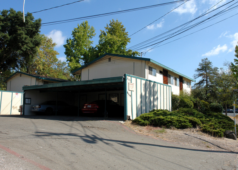 6123 Montecito Blvd in Santa Rosa, CA - Building Photo