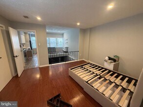 718 S 7th St in Philadelphia, PA - Building Photo - Building Photo