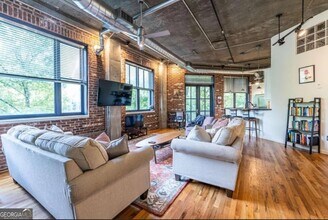 3235 Roswell Rd NE in Atlanta, GA - Building Photo - Building Photo