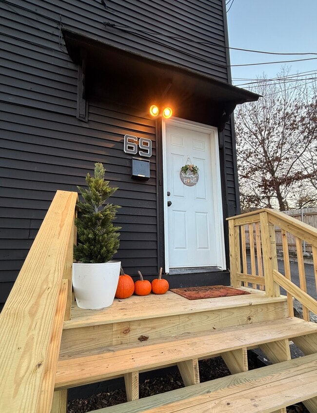 69 Winchester St, Unit 69 Winchester St