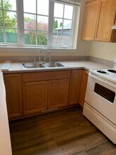 1250 SE Goodnight Ave in Corvallis, OR - Building Photo - Building Photo