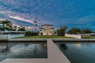 3 Treasure Ln in Treasure Island, FL - Building Photo - Building Photo