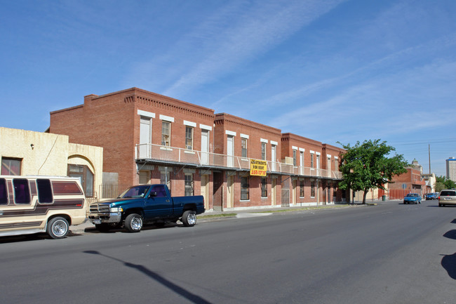 801 S Mesa St in El Paso, TX - Building Photo - Building Photo