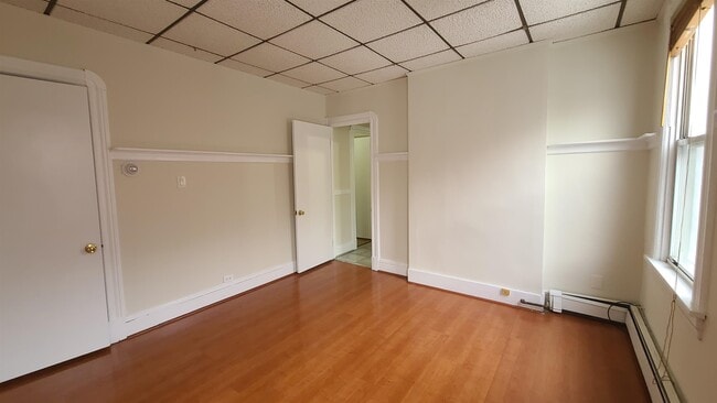 property at 86 Tonnelle Ave