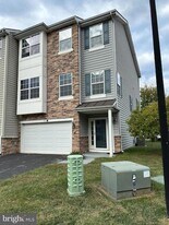 526 S Twin Lakes Blvd, Unit AUCMUM in Newark, DE - Building Photo