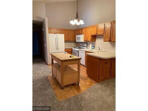 12811 84th Ave N in Maple Grove, MN - Building Photo - Building Photo