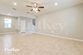 7681 Yale Harbor Dr in Wesley Chapel, FL - Building Photo - Building Photo