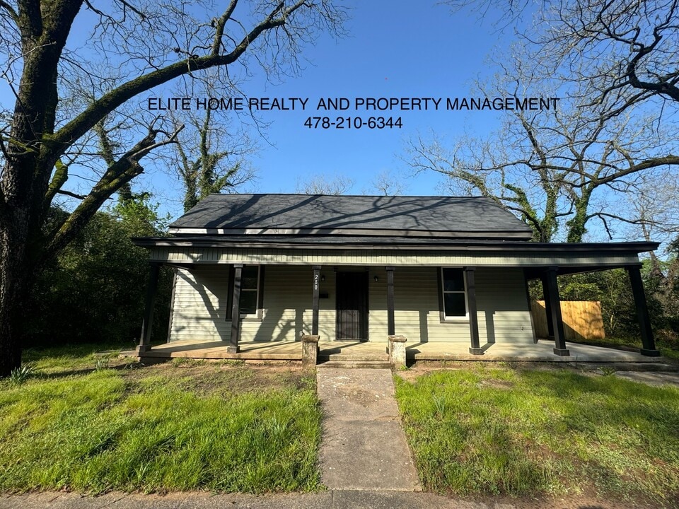 280 Balkcom Ave in Macon, GA - Building Photo