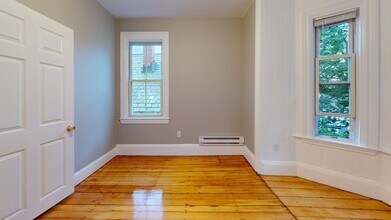 96 Sheridan St in Boston, MA - Building Photo - Building Photo