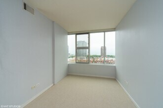 1720 S Michigan Ave, Unit 1103 in Chicago, IL - Building Photo - Building Photo