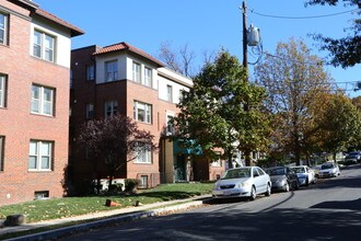 1210 Perry St NE in Washington, DC - Building Photo - Building Photo