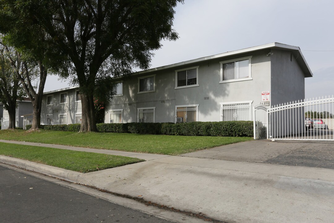 Briarwood Manor in Loma Linda, CA - Foto de edificio