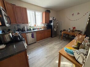 68 Winchester St, Unit 1 in Medford, MA - Building Photo - Building Photo