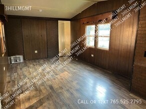 109 Firefly Ln in Freeport, PA - Building Photo - Building Photo