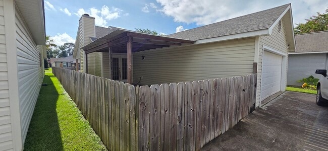 106 Larry St in Lafayette, LA - Building Photo - Building Photo
