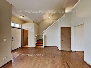 649 Kingsbrooke Crossing in Bolingbrook, IL - Building Photo - Building Photo