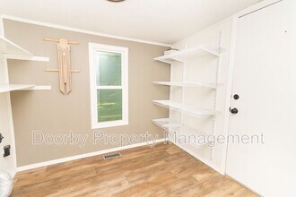 4833 Appian Way in Chattanooga, TN - Building Photo - Building Photo