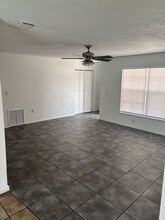 1703 N Pompano Ave in Sarasota, FL - Building Photo - Building Photo