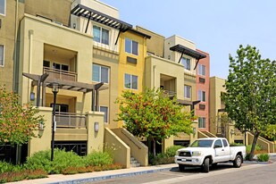 Irvington Terrace in Fremont, CA - Building Photo