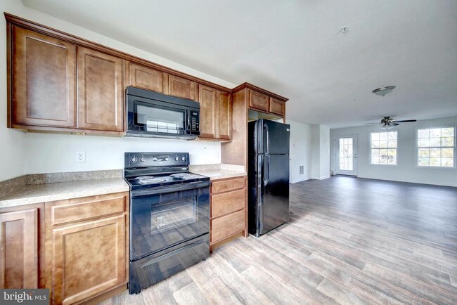 64 Brookside Ave in Hanover, PA - Building Photo - Building Photo