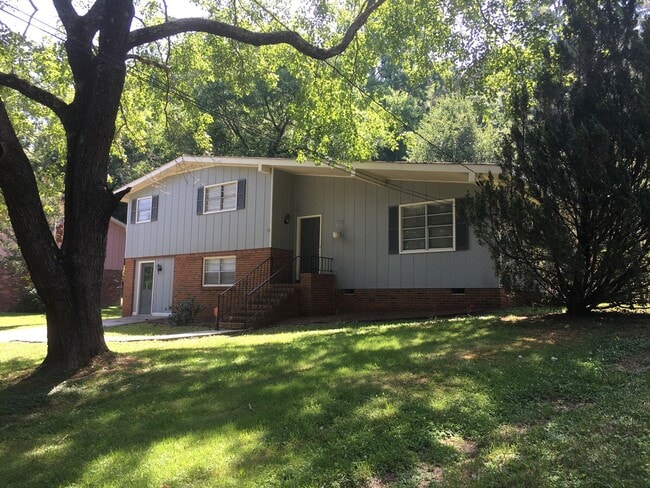 126 Atteiram Dr in Rome, GA - Building Photo - Building Photo