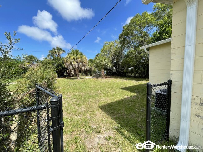 13148 118th St in Largo, FL - Building Photo - Building Photo