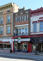 111 S Main St in Bowling Green, OH - Building Photo