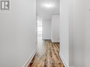 2489-2489 Taunton Rd in Oakville, ON - Building Photo - Building Photo