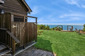 4630 Blue Horizon Bluffs in Peconic, NY - Building Photo - Building Photo