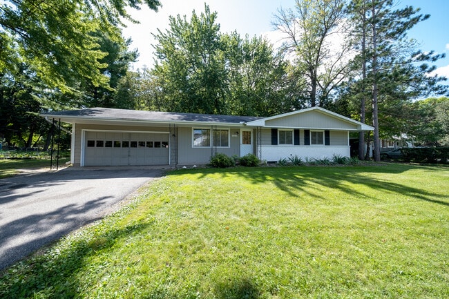 property at 10606 Yosemite Rd