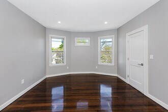 19 Chase St in Boston, MA - Building Photo - Building Photo