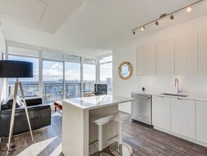 4733 Hazel St, Unit SI ID1521438P in Burnaby, BC - Building Photo - Building Photo