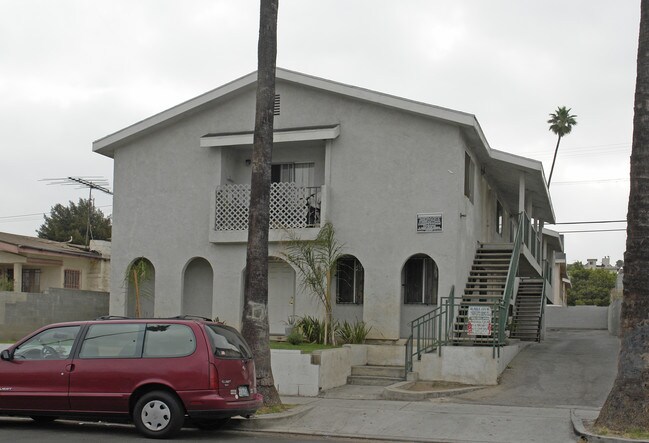 172 N Mariposa Ave in Los Angeles, CA - Building Photo - Building Photo