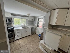 964 Mt Pleasant Ave in Tredyffrin, PA - Building Photo - Building Photo