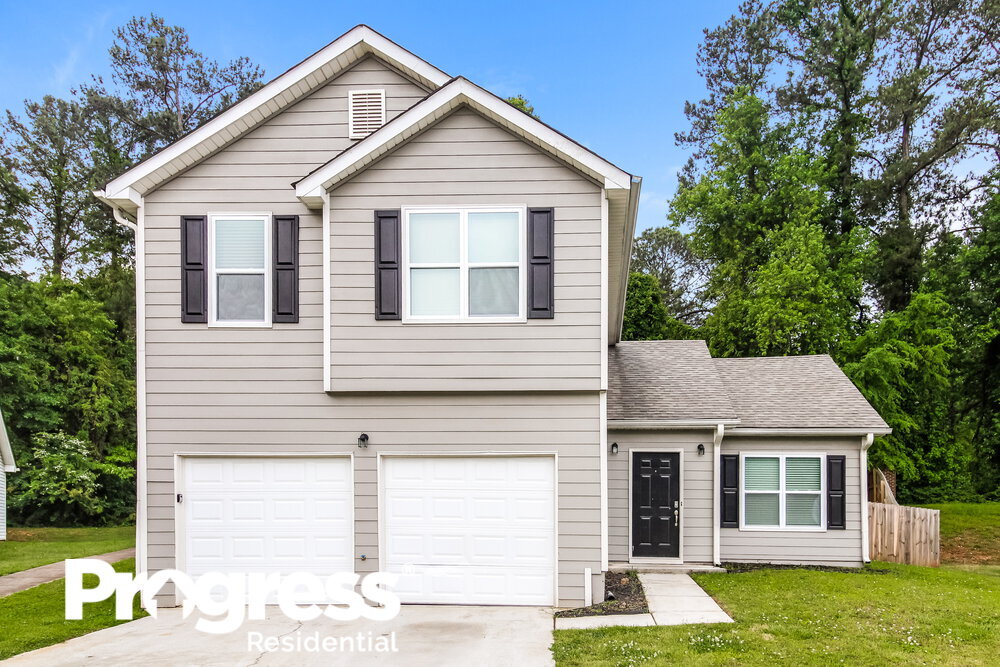 1455 Pebble Ridge Ln in Hampton, GA - Building Photo