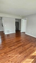 204 Cherry St in Milford, CT - Building Photo - Building Photo
