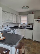 610 Cricket Ln in Mcsherrystown, PA - Foto de edificio - Building Photo