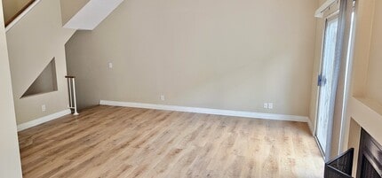 3800 Stocker St, Unit 28 in View Park, CA - Building Photo - Building Photo