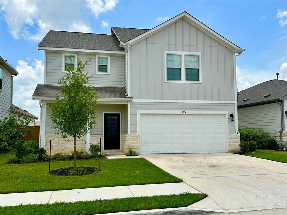 149 Gullivers Dr in Elgin, TX - Building Photo
