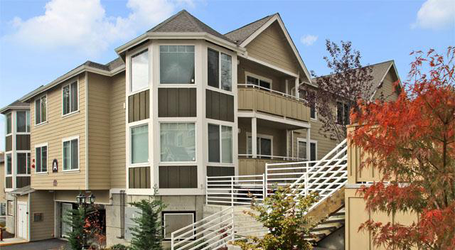 Cambridge Park Villa in Seattle, WA - Foto de edificio - Building Photo