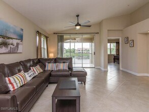 6610 Huntington Lakes Cir in Naples, FL - Building Photo - Building Photo