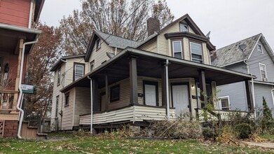 719 Prospect Ave SW in Canton, OH - Building Photo - Building Photo