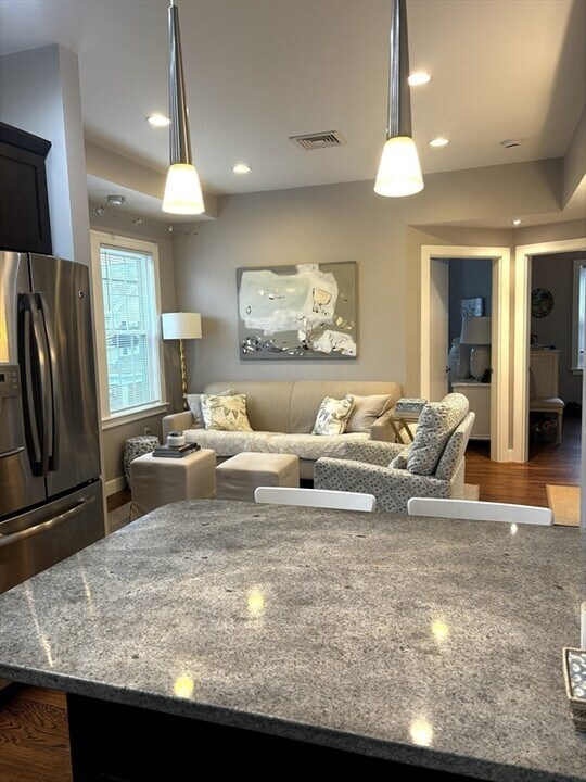 177 E St, Unit 2 in Boston, MA - Building Photo