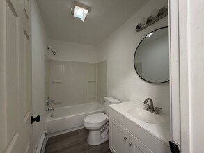 138 N Klevin St in Anchorage, AK - Building Photo - Building Photo